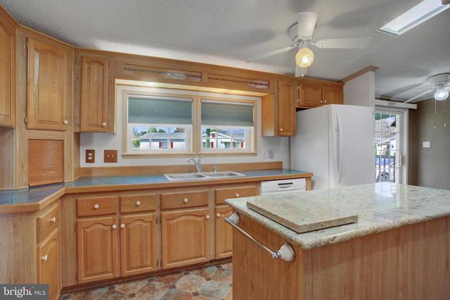 5664 CLARIDGE CT, Fayetteville, PA 17222