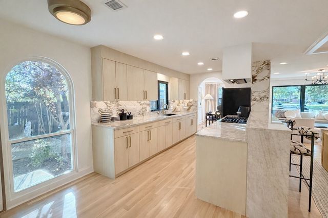 5270 Ponderosa Circle, Dallas, TX 75227