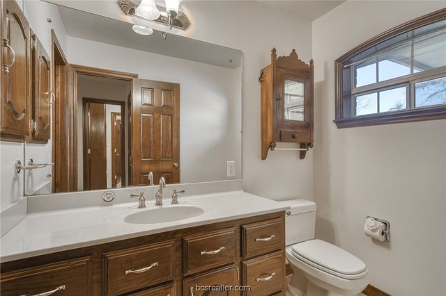 1402 Riverstone Court, College Station, TX 77845