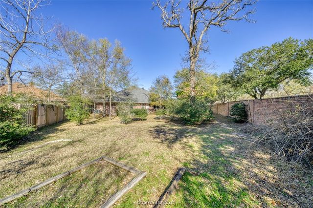 1402 Riverstone Court, College Station, TX 77845