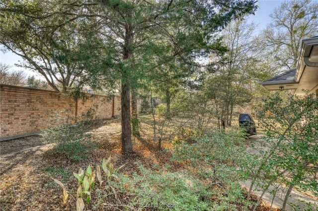 1402 Riverstone Court, College Station, TX 77845