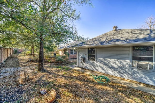 1402 Riverstone Court, College Station, TX 77845