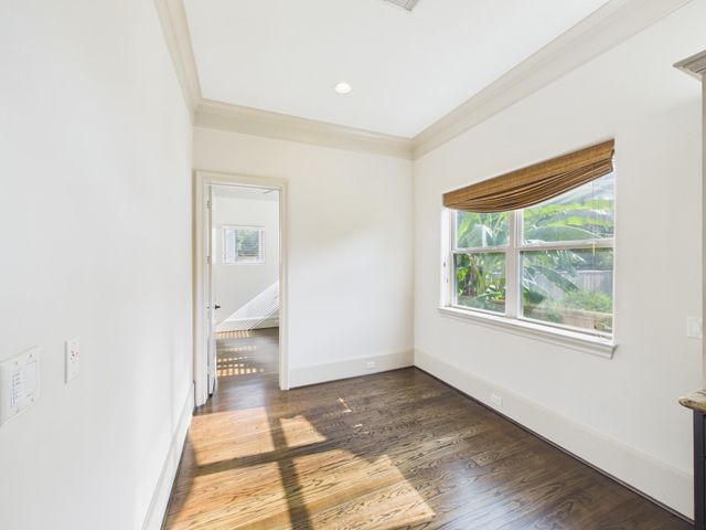 4003 Dumbarton Street, Houston, TX 77025