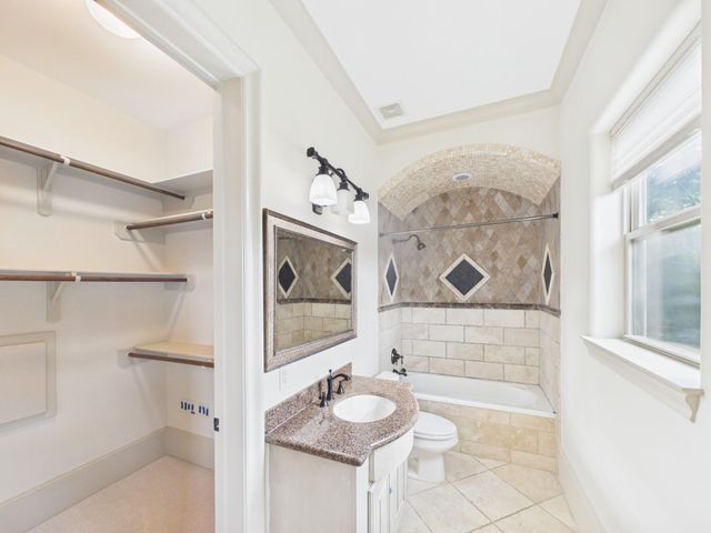 4003 Dumbarton Street, Houston, TX 77025