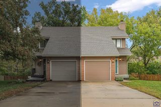 3414 SE Walnut DR, Topeka, KS 66605