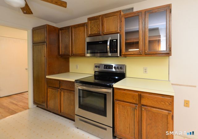 682 Heritage Village A, Southbury, CT 06488