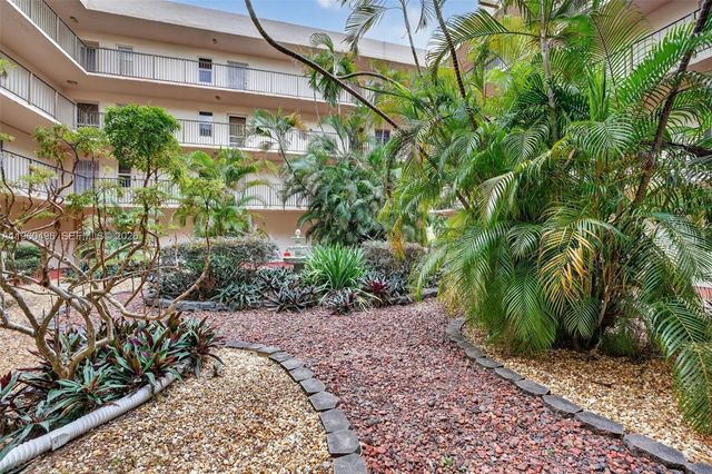 2801 Somerset Drive 205, Lauderdale Lakes, FL 33311