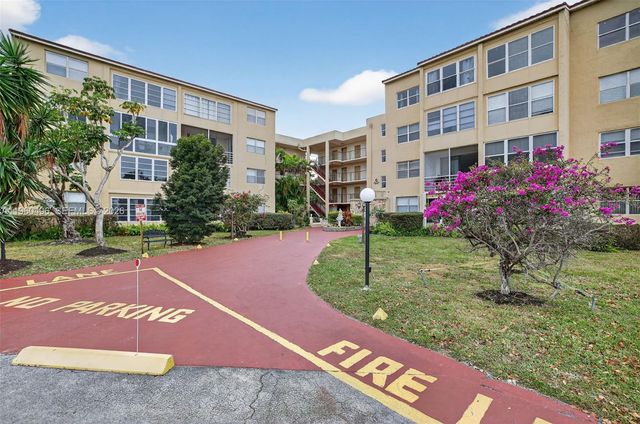 2801 Somerset Drive 205, Lauderdale Lakes, FL 33311