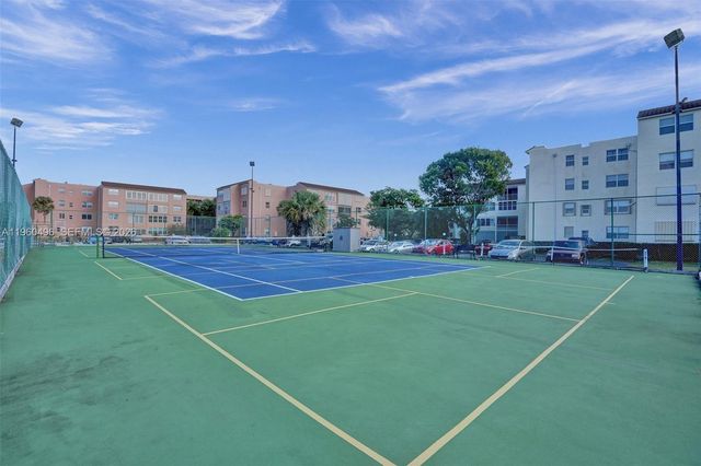 2801 Somerset Drive 205, Lauderdale Lakes, FL 33311