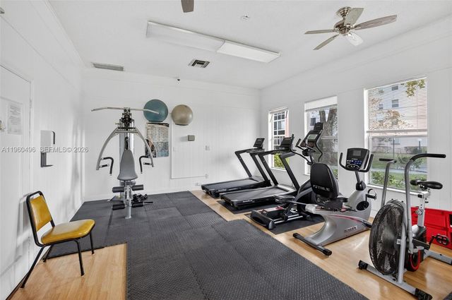 2801 Somerset Drive 205, Lauderdale Lakes, FL 33311