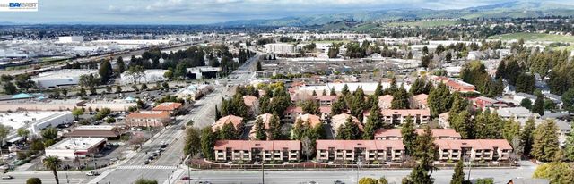 93 Shaniko Cmn 24, Fremont, CA 94539