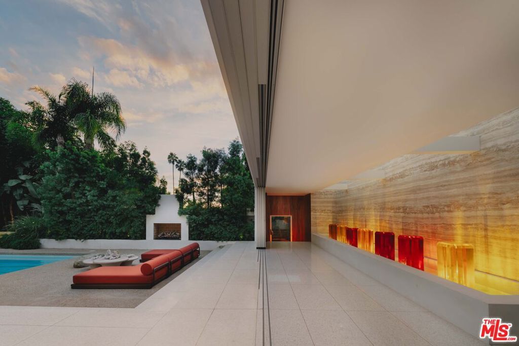 400 Castle Place, Beverly Hills, CA 90210 — photo 3