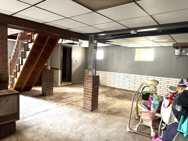 301 Davis St, New Bedford, MA 02746