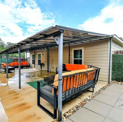 10131 Cerritos Drive, Conroe, TX 77306