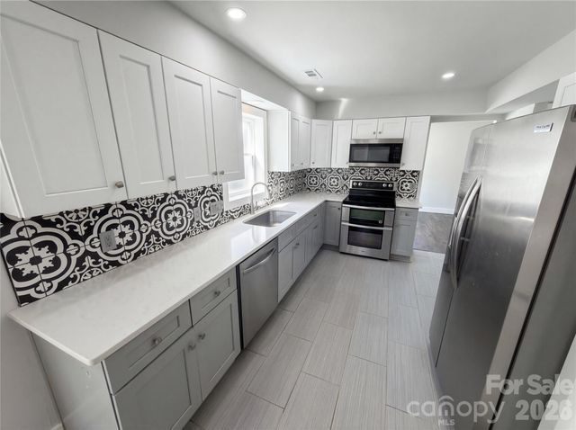 12015 Landen Drive, Charlotte, NC 28277