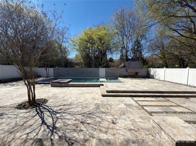 12015 Landen Drive, Charlotte, NC 28277