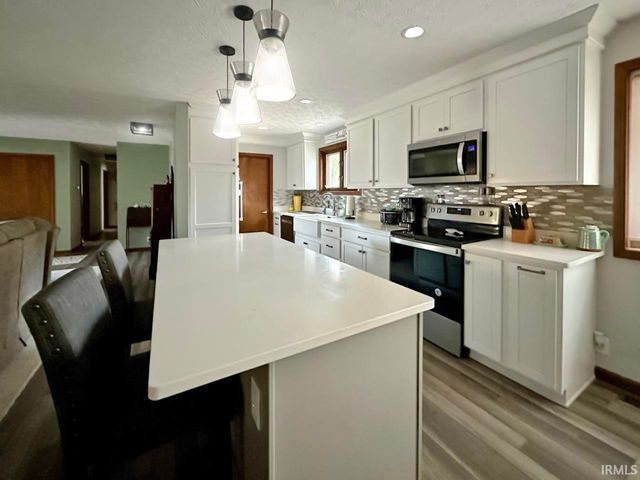 708 Maple Drive, Frankfort, IN 46041