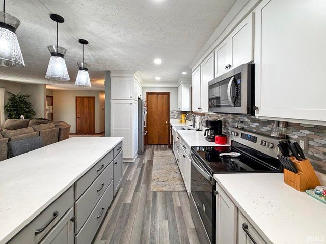 708 Maple Drive, Frankfort, IN 46041