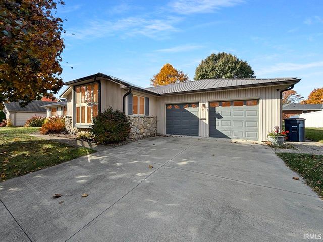 708 Maple Drive, Frankfort, IN 46041