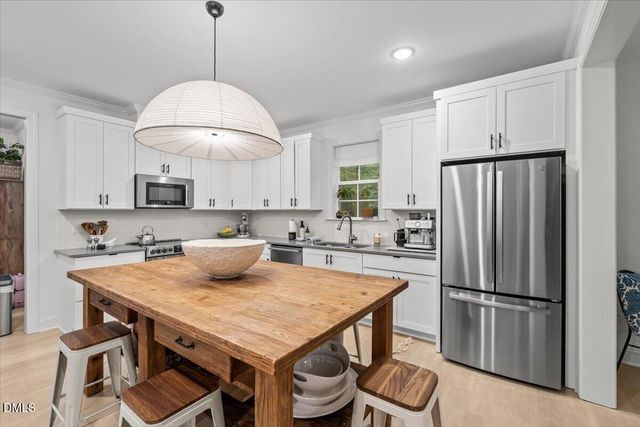 2045 Fernwood Way, Henderson, NC 27536