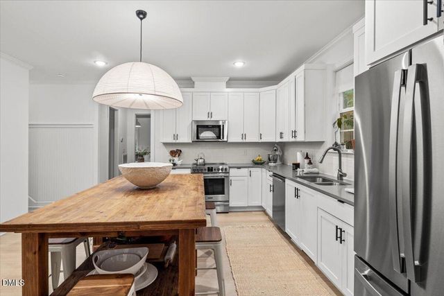 2045 Fernwood Way, Henderson, NC 27536