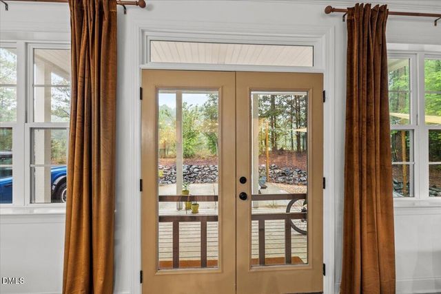 2045 Fernwood Way, Henderson, NC 27536