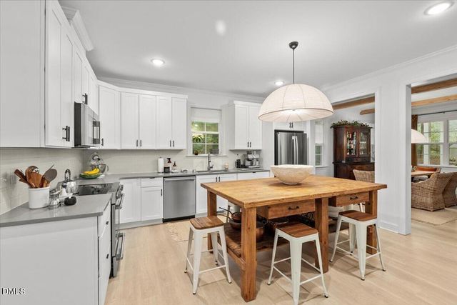 2045 Fernwood Way, Henderson, NC 27536