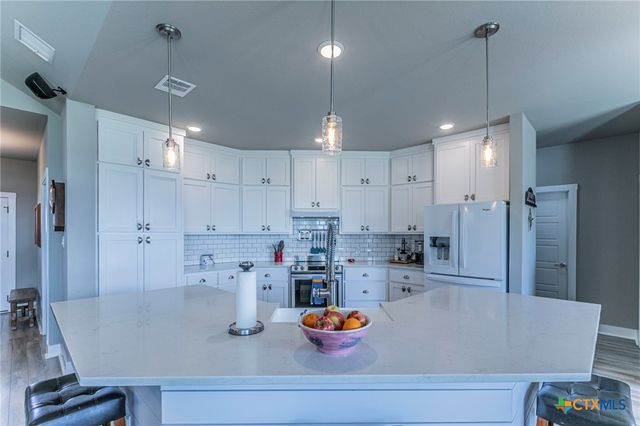 119 Lakewood Drive, Gatesville, TX 76528