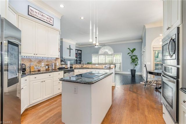 2512 Burch Point, High Point, NC 27265