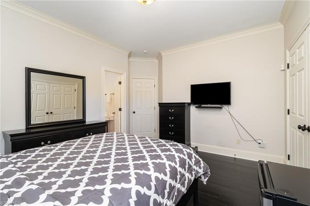 2512 Burch Point, High Point, NC 27265