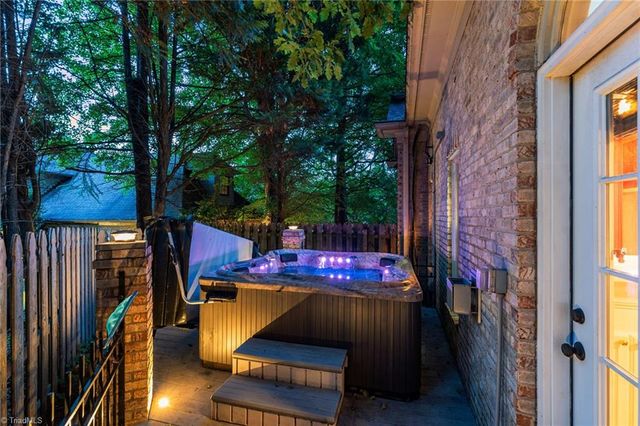 2512 Burch Point, High Point, NC 27265
