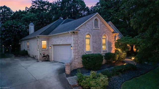 2512 Burch Point, High Point, NC 27265
