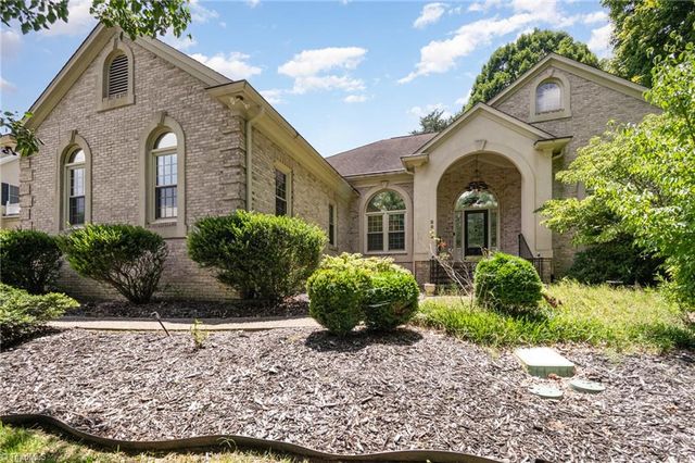 2512 Burch Point, High Point, NC 27265