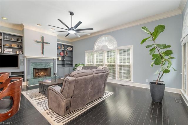 2512 Burch Point, High Point, NC 27265