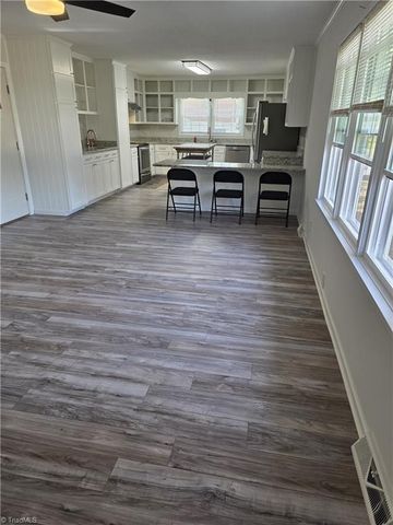 203 Sunrise Avenue, Asheboro, NC 27203