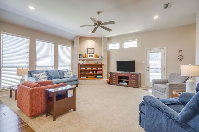 6155 White Tail Trail, Fort Worth, TX 76132