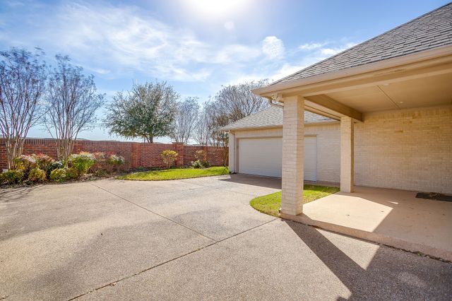 6155 White Tail Trail, Fort Worth, TX 76132