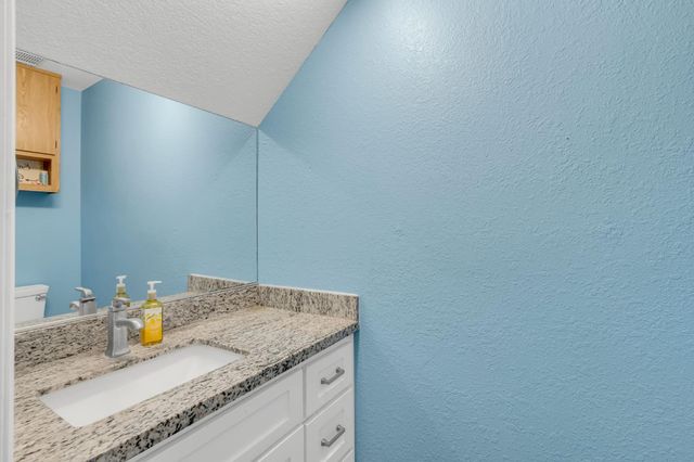 3570 Caballero Ln, Antelope, CA 95843