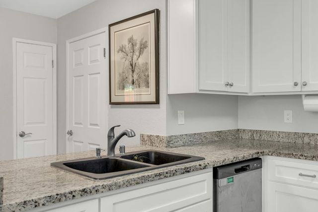 3570 Caballero Ln, Antelope, CA 95843