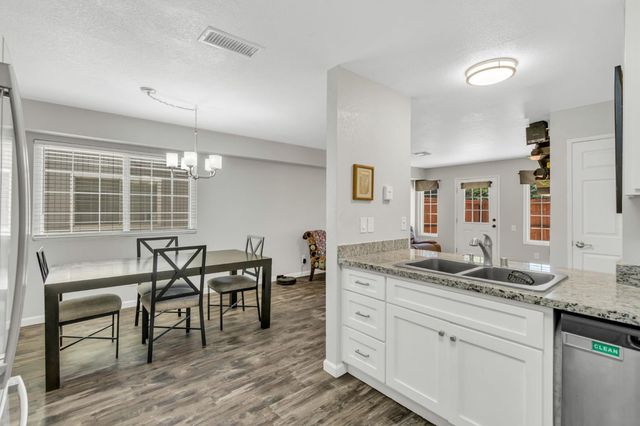 3570 Caballero Ln, Antelope, CA 95843