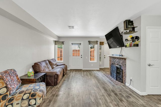 3570 Caballero Ln, Antelope, CA 95843