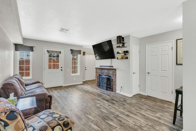 3570 Caballero Ln, Antelope, CA 95843