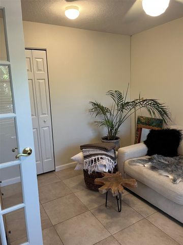 246 Dixie Blvd, Delray Beach, FL 33444