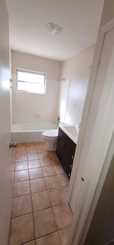 246 Dixie Blvd, Delray Beach, FL 33444