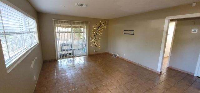 246 Dixie Blvd, Delray Beach, FL 33444