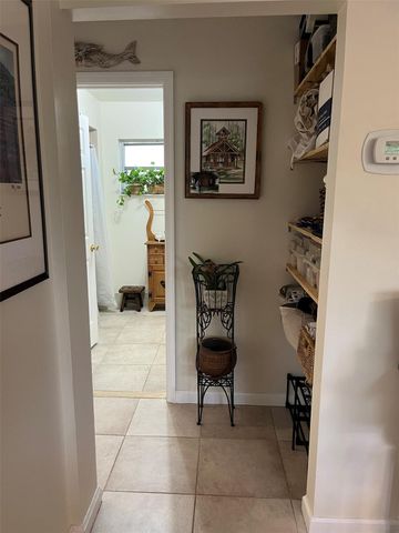 246 Dixie Blvd, Delray Beach, FL 33444