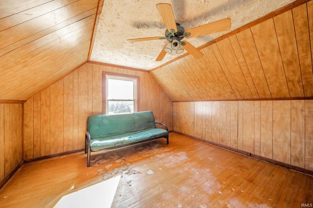 9100 S County Road 300, Muncie, IN 47302