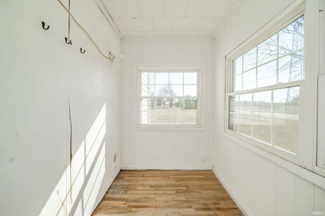 9100 S County Road 300, Muncie, IN 47302