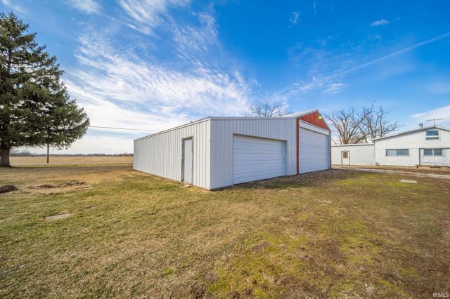 9100 S County Road 300, Muncie, IN 47302