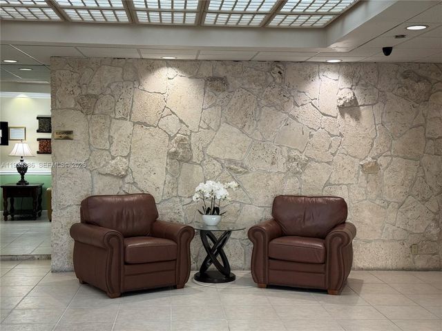 1100 Saint Charles Pl 203, Pembroke Pines, FL 33026